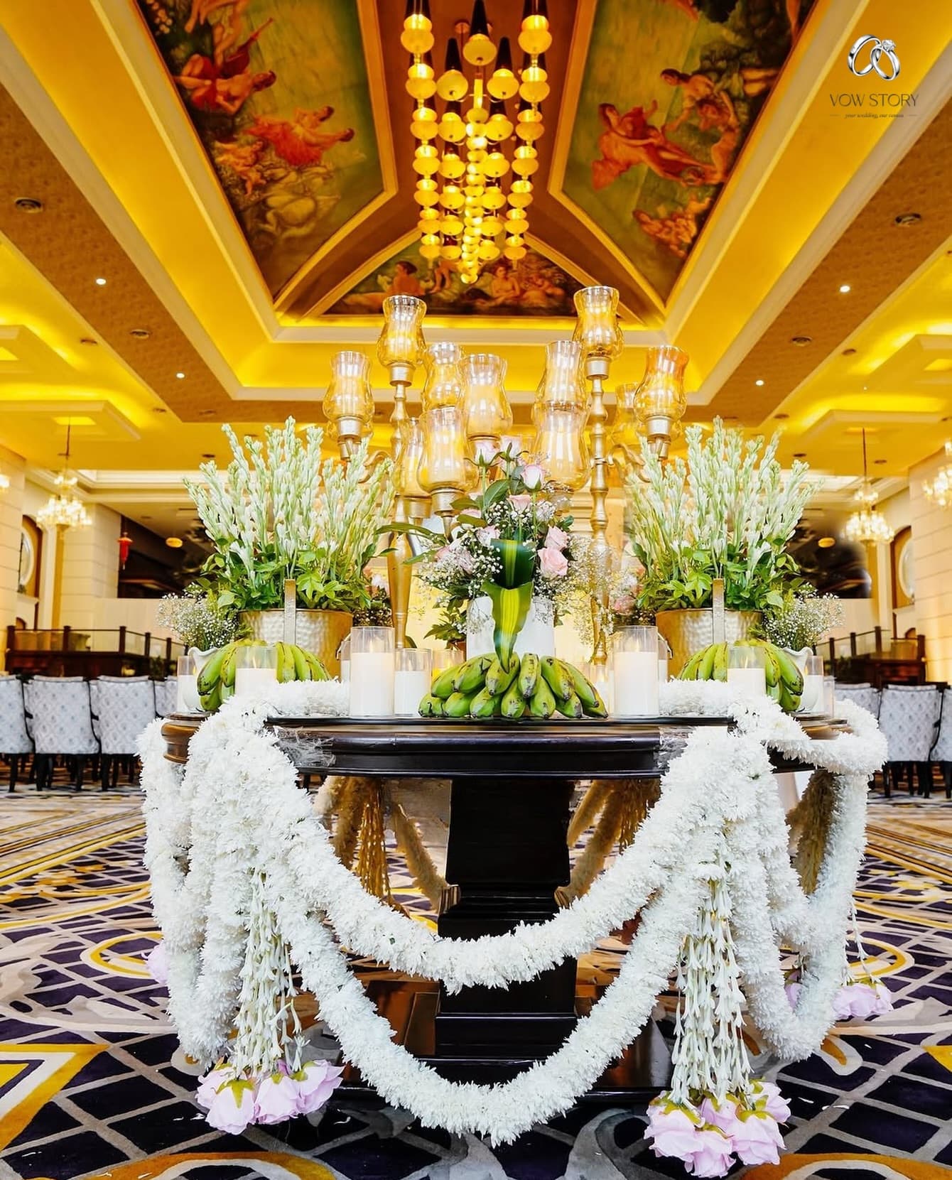 Elegant wedding décor and celebration details
